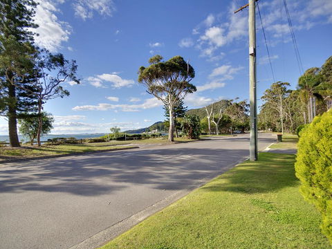 'Beachside' Shoal Bay, Unit 4 - Holiday Great Ocean Road 3