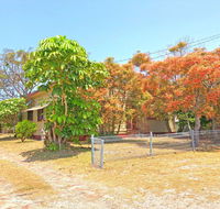 'Daves Place' 27 Rigney St - Holiday house with WIFI Aircon  Boat Parking - Holiday Great Ocean Road