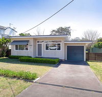 'Shoalz' 28 Rigney Street - Renovated Pet Friendly Cottage  Boat Parking - Holiday Great Ocean Road
