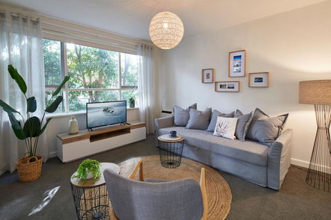 1 Bedroom Apt With Parking Stroll To Elwood Beach - Holiday Great Ocean Road 0