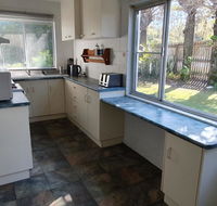 1 Spectrum Street Rainbow Beach- Close to shops and main beach - Holiday Great Ocean Road