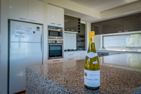 10 Sands Bvd - Holiday Great Ocean Road 2