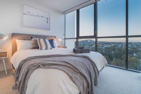 2 Bed Brisbane Resort Apartment - Holiday Great Ocean Road 3