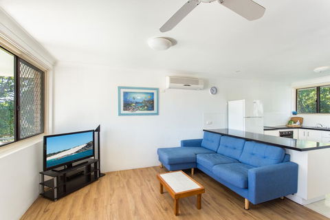26 Wallis View - Opposite The Lake - 3 Bedroom Apartment - Sleeps 8 - Holiday Great Ocean Road 2