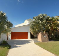 3 Bauhinia Crescent Marcoola - PET FRIENDLY LINEN SUPPLIED 500 BOND - Holiday Great Ocean Road