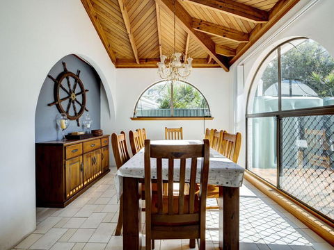 31 Rest Point Absolute Waterfront With Jetty - Holiday Great Ocean Road 1