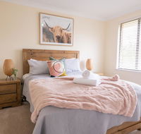 42 Rosemary Lane - Central Orange - Spacious Family Home - Quiet Lane - Holiday Great Ocean Road