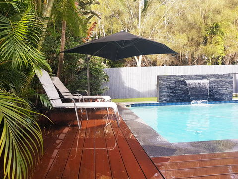 5 Bedroom Luxury Villa - Hope Island - Holiday Great Ocean Road 2