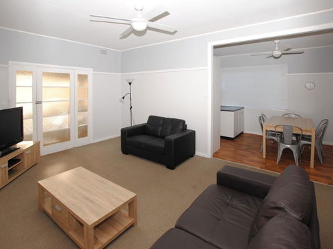 59 Wharf Street Opposite Bowling Club - Holiday Great Ocean Road 3