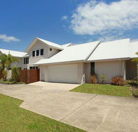 60 Beachway Parade Marcoola 500 BOND Linen supplied - Holiday Great Ocean Road