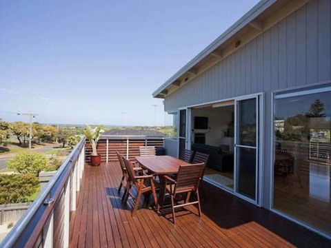 A Beautiful Beach House Torquay - Holiday Great Ocean Road 0