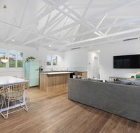 A PERFECT STAY - Sunset Beach - Summer Breeze - Holiday Great Ocean Road