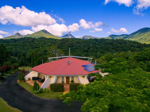 A View Of Mount Warning - Holiday Great Ocean Road 0