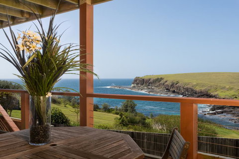 Absolute Oceanfront Cottage - Holiday Great Ocean Road 0