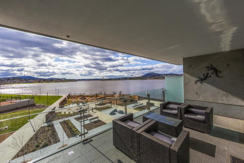 Accommodate Canberra - Aurora - Holiday Great Ocean Road 0