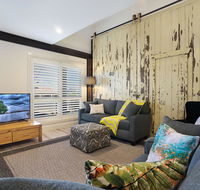 Accommodation Hunter - James Street Morpeth - Holiday Great Ocean Road
