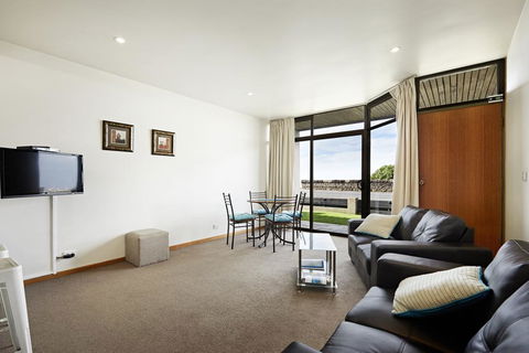 Accommodation Portland Victoria - Holiday Great Ocean Road 1