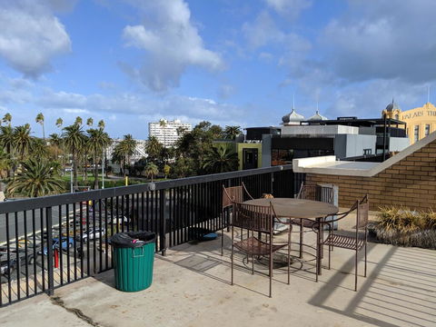 Acland Street Studio Apartment FREE PARKING - Holiday Great Ocean Road 2