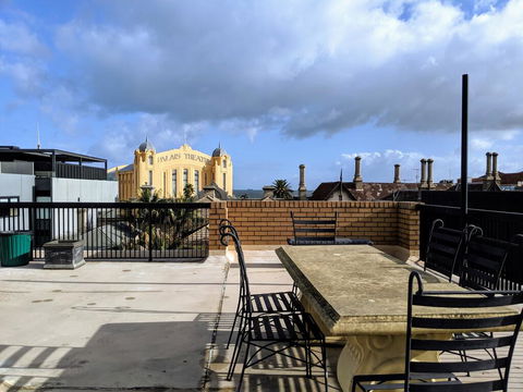 Acland Street Studio Apartment FREE PARKING - Holiday Great Ocean Road 1