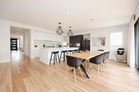EDEN Spacious Torquay Family Escape - Holiday Great Ocean Road 0