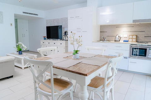 DRIFT PALM COVE- Private 2 Bed -Apartment 2204 - Holiday Great Ocean Road 1