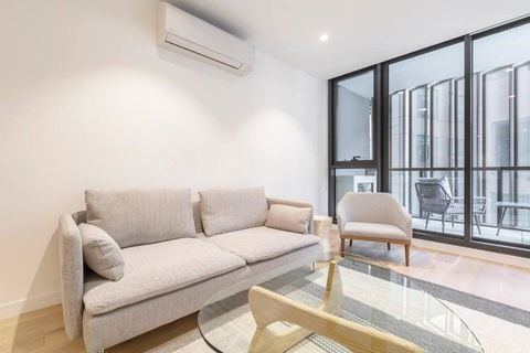Effortless MinimalismCentral Southbank Apt Park - Holiday Great Ocean Road 0