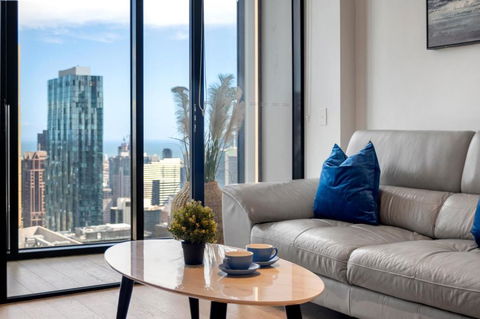 Gorgeous City Views 59th Floor 2BR With Pool & Gym - Holiday Great Ocean Road 4