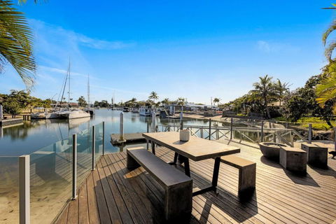 Hampton Beach House On The Waterfront - Holiday Great Ocean Road 1