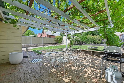 Hamptons House - Scandi Heritage Charm - Holiday Great Ocean Road 3