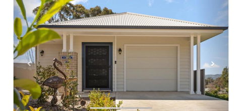 Hamptons House Mudgee -Lux Stays - Holiday Great Ocean Road 1