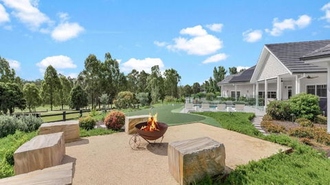 Hamptons On Figtree - Holiday Great Ocean Road 1