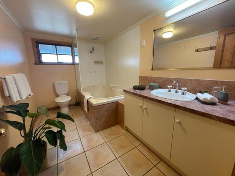 Hanlon Guest House - Holiday Great Ocean Road 2