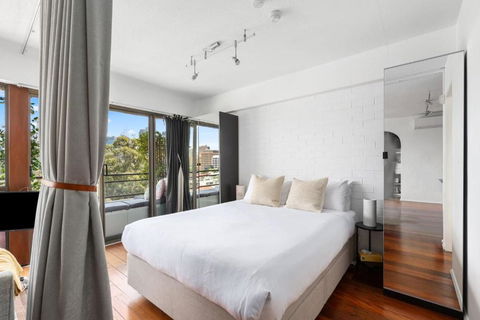 Harbour Horizon - Iconic Skyline Retreat With Pool - Holiday Great Ocean Road 3