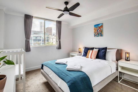 Harbourside At Woolloomooloo With Balcony Views - Holiday Great Ocean Road 2