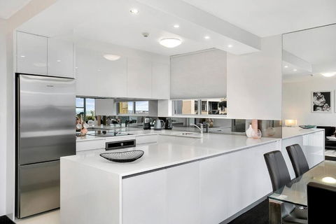 HARIS - Modern 2BR Apartment With Views - Holiday Great Ocean Road 1