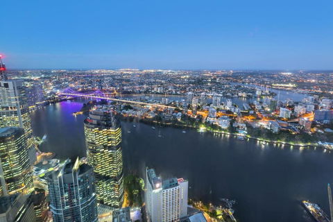 Hamptons Retreat On Level 77 Skytower - Holiday Great Ocean Road 1