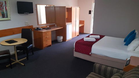 Hilltops Retreat Motor Inn - Holiday Great Ocean Road 3