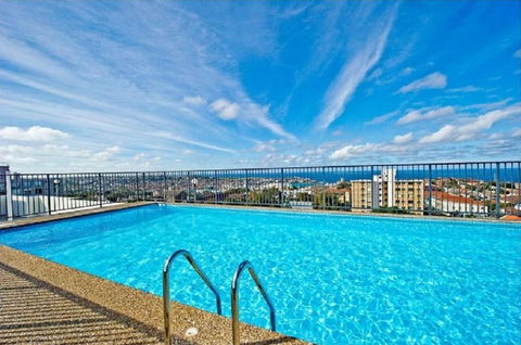 HolidayRento Bondi Beach Ocean View Rooftop Pool - Holiday Great Ocean Road 0