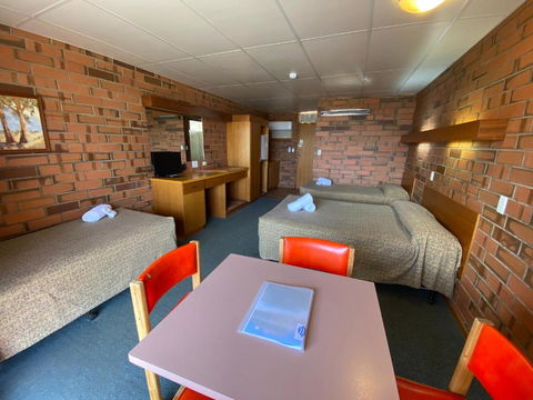 Hawker Hotel Motel - Holiday Great Ocean Road 0