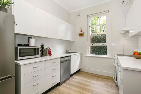 Heart Of Coogee - Semi/2 Bed Federation House & AC - Holiday Great Ocean Road 2