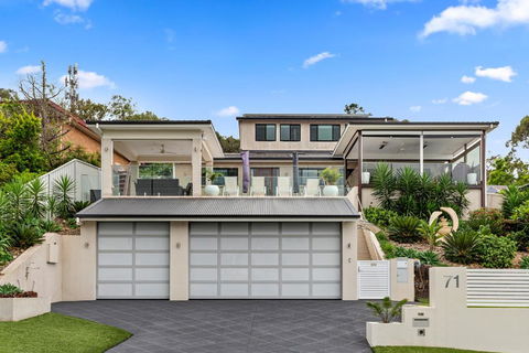 HEATed Pool, Lake & Beach, Luxury 5 B/R House - Holiday Great Ocean Road 3