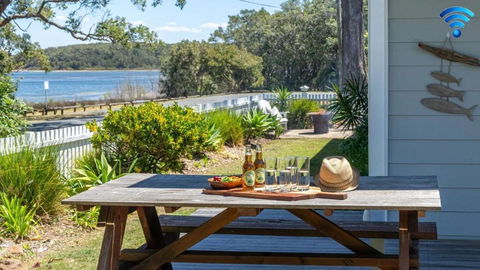 Hemingways Lakehouse - Holiday Great Ocean Road 0