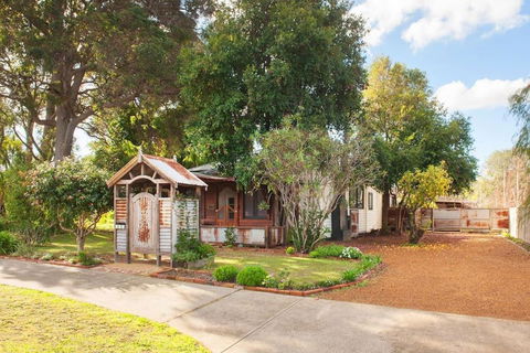 Heritage Cottage Margaret River - Holiday Great Ocean Road 0