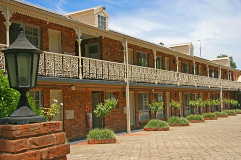 Hermitage Motor Inn - Holiday Great Ocean Road 2