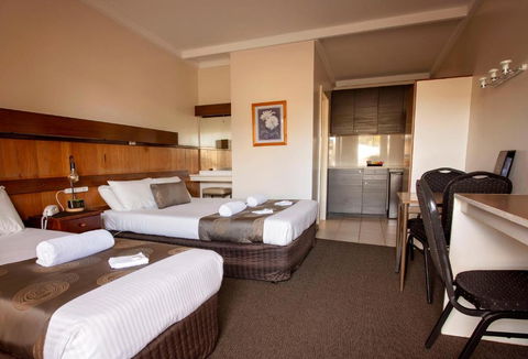 Hi Way Eight Motor Inn - Holiday Great Ocean Road 2