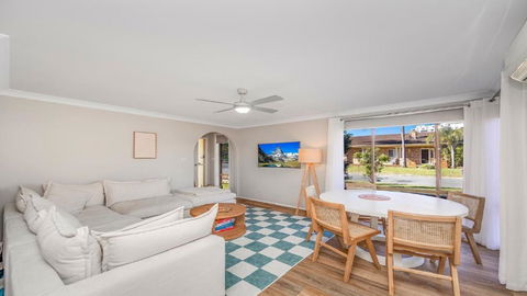 Hidden Gem - Ettalong Beach - Holiday Great Ocean Road 2