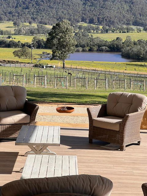 HighGrove Lodge, Luxury Hunter Valley House With Views, Solar-heated Pool, Space - Holiday Great Ocean Road 1