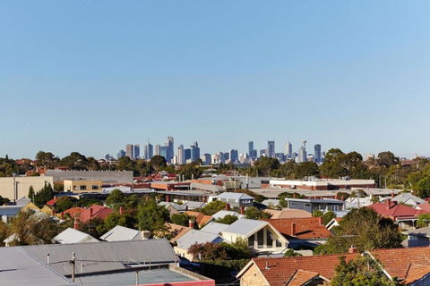 Highview On High St - A Balcony Haven In Northcote - Holiday Great Ocean Road 0