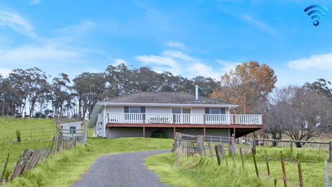 Hillside Farm - Holiday Great Ocean Road 0