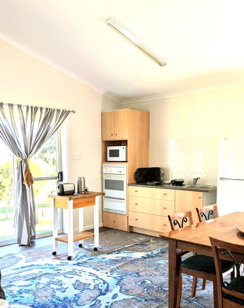 Hilltop Riverview Retreat - Holiday Great Ocean Road 3